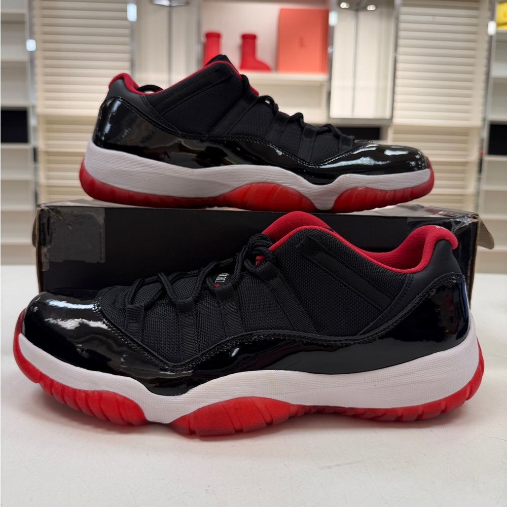 Air Jordan 11 Retro Low 'Bred' 2015 - LIGHTLY WORN WITH BOX